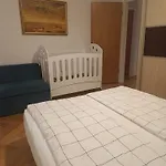 Centar Sa With Free Garage Parking Apartman *