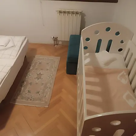 Διαμέρισμα Centar Sa With Free Garage Parking *